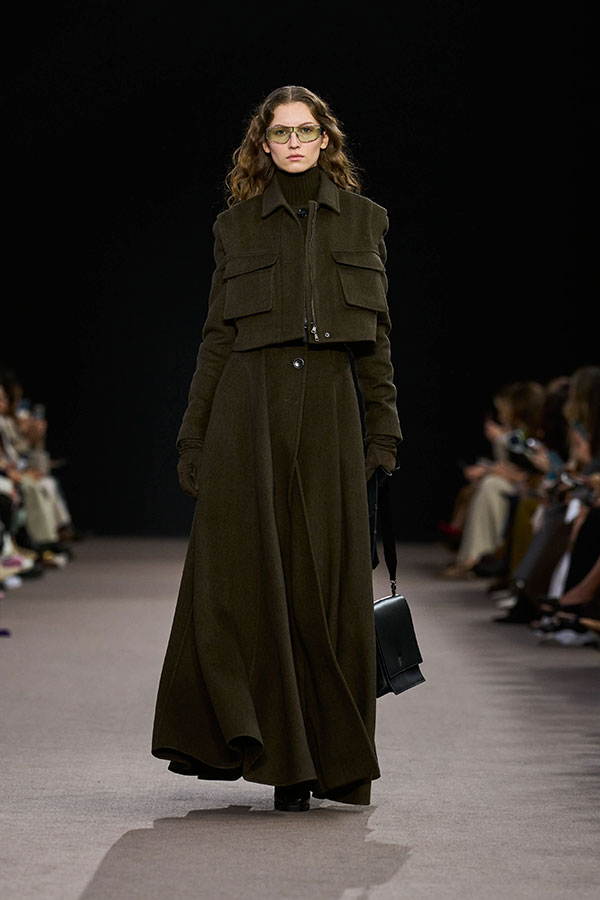 Max Mara Fall/Winter 2025 Fashion Show - Moss Green Look